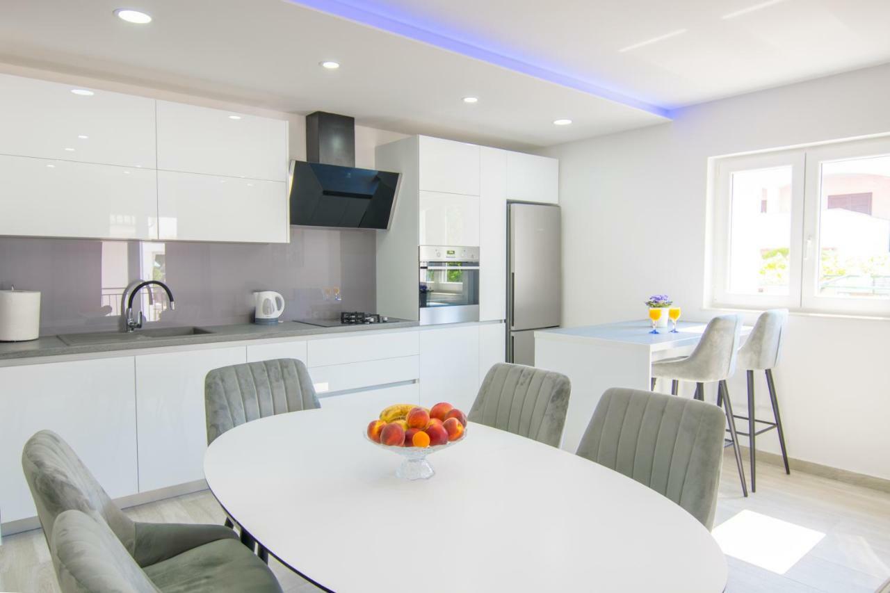 Apartmani Zora Makarska Buitenkant foto